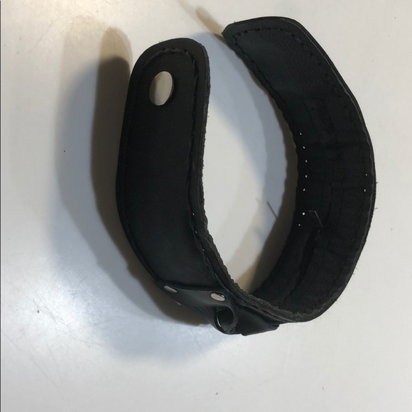 New GENUINE leather cuff bracelet. Never worn. - Picture 6 of 6